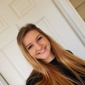 Meet your Posher, Caroline